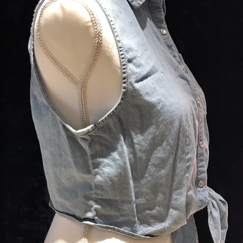 Forever 21 Top - Picture 4 of 5